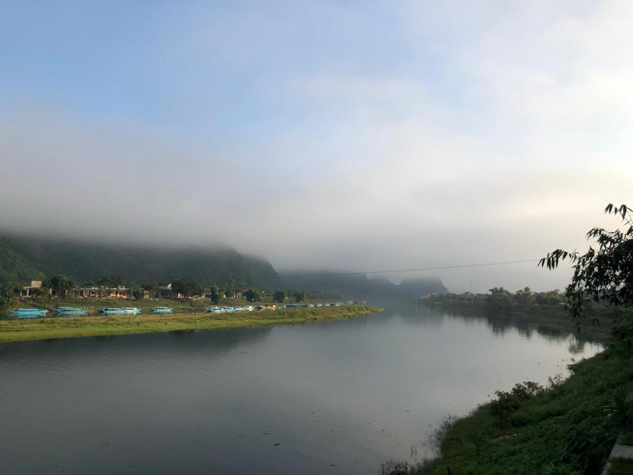 Commander Lodge Phong Nha Eksteriør billede